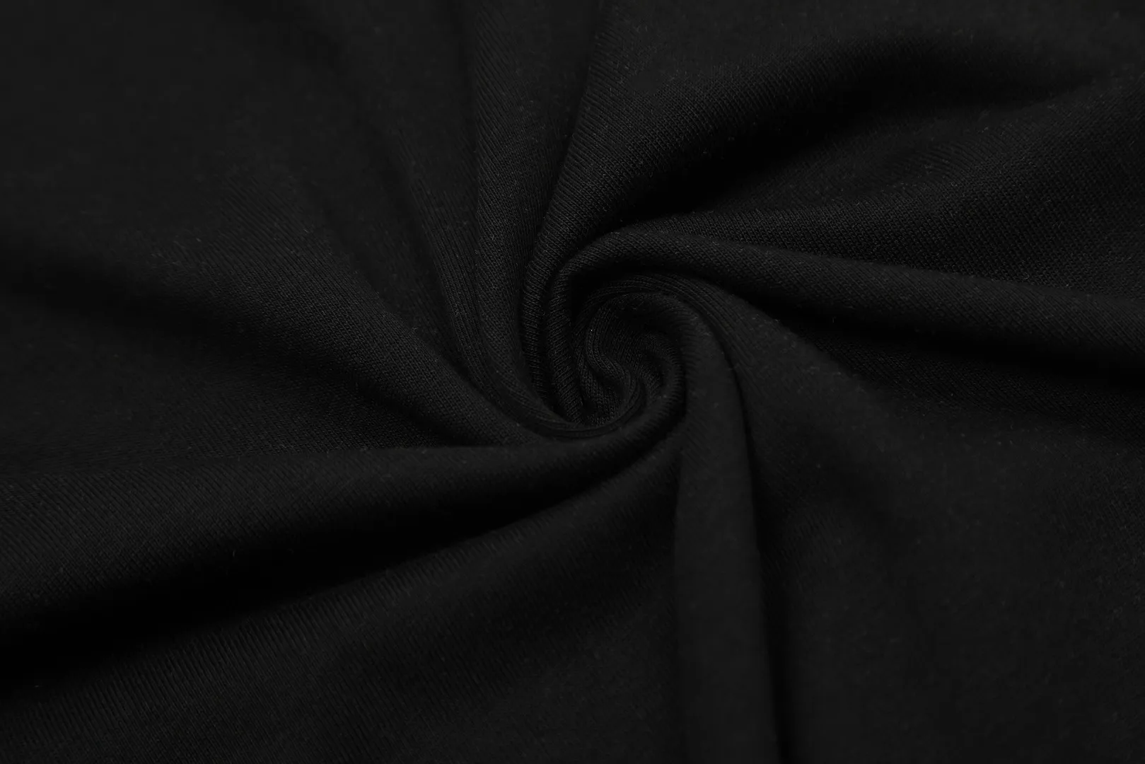VIVI11#vivienne west wood Queen Mother West Vivian Saturn Poker Contrast Color Short Sleeve 2024 Top Popular Style XS-L Color: Black White